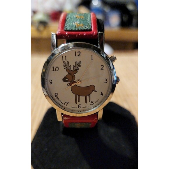 Reindeer Cahill & Co. Christmas Watch Red Green Reindeer Band Rare Holiday - Picture 5 of 8